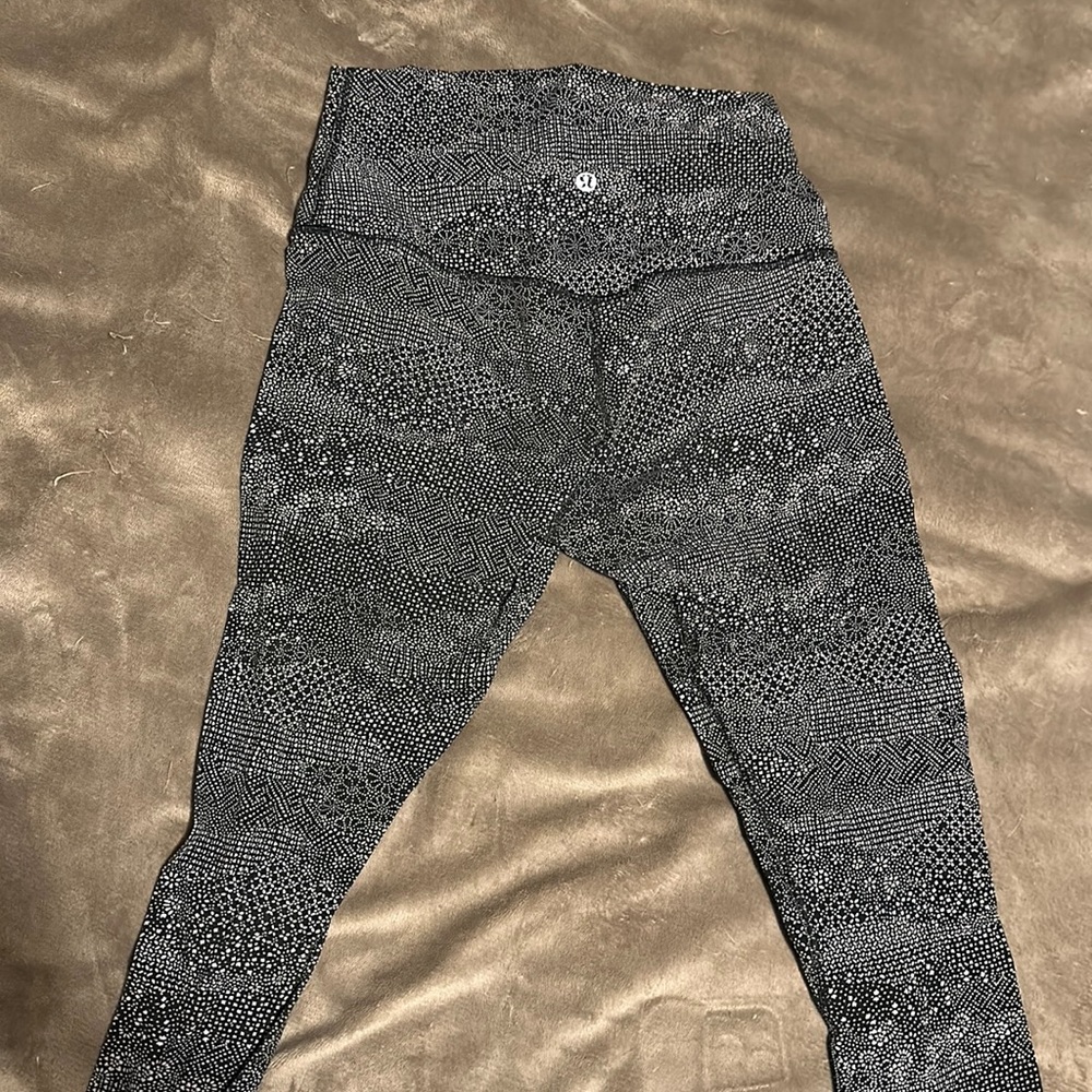 Lululemon Aztec align leggings size 6